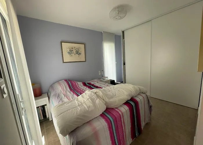 Feriehus Maison Familiale Avec Piscine A Juvignac, 90 M², 6 Pers.